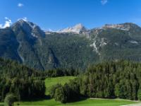 Österreich - Kallbrunnalm - Rechterhand vom Aufstiegsweg liegen die Leoganger Steinberge